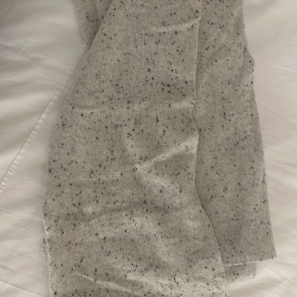 Club Monaco 100% cashmere scarf